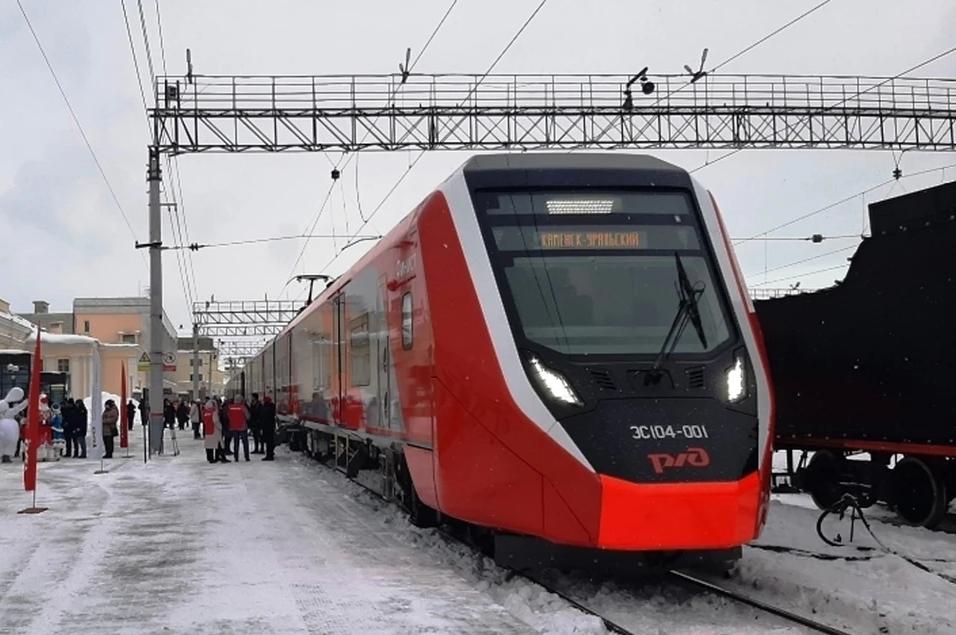 На территории Губахинского округа тестируют новый скоростной поезд