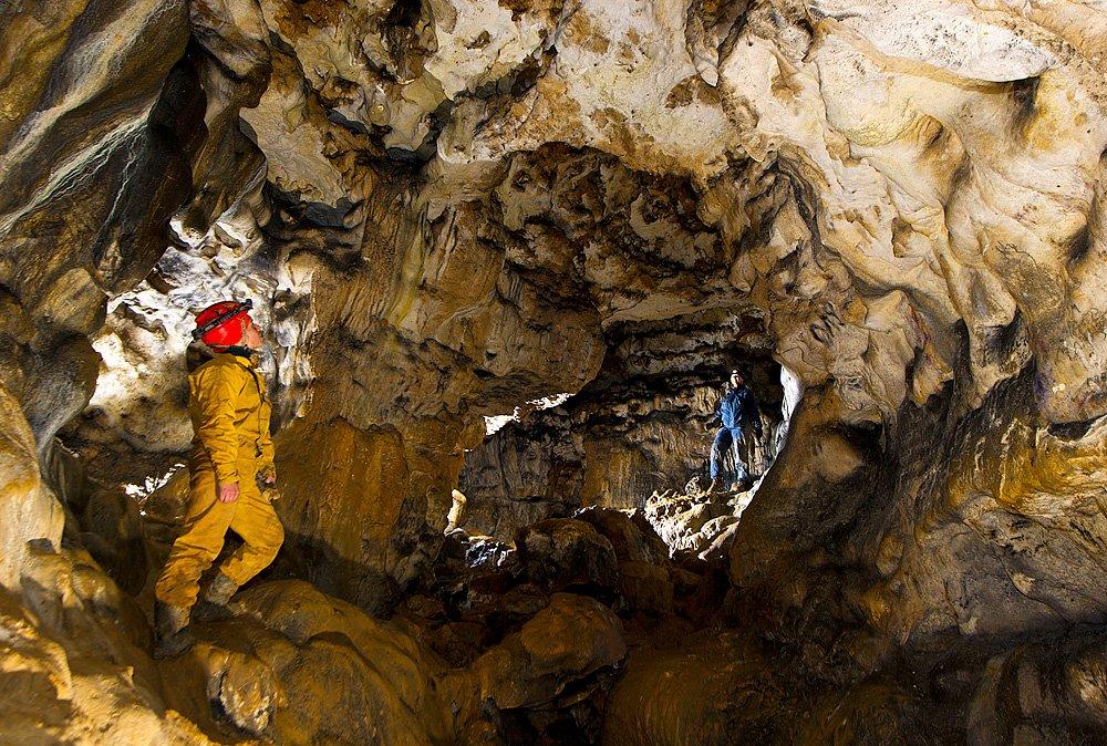 Добро пожаловать в таинственное подземелье! Путеводитель по самым интересным пещерам КУБа