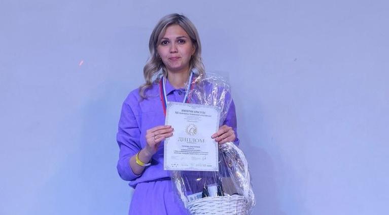 Начинающий парикмахер из Губахи стала победителем российского конкурса