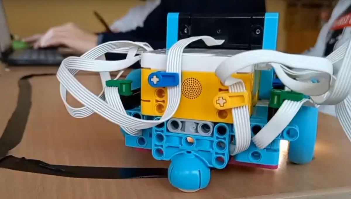 Больше роботов, хороших и разных. В губахинской школе откроется центр цифрового образования «IT-куб»