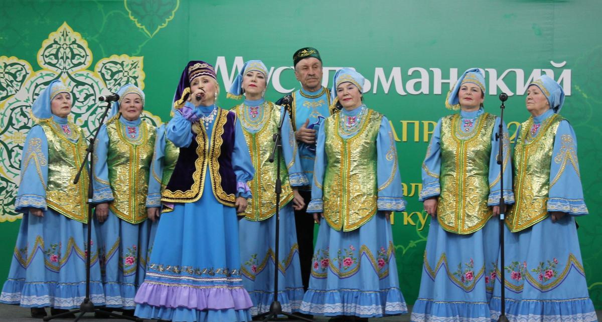 Губахинский ансамбль татарской песни «Бэхет» поедет на Х юбилейный форум «Мусульманский мир 2021»