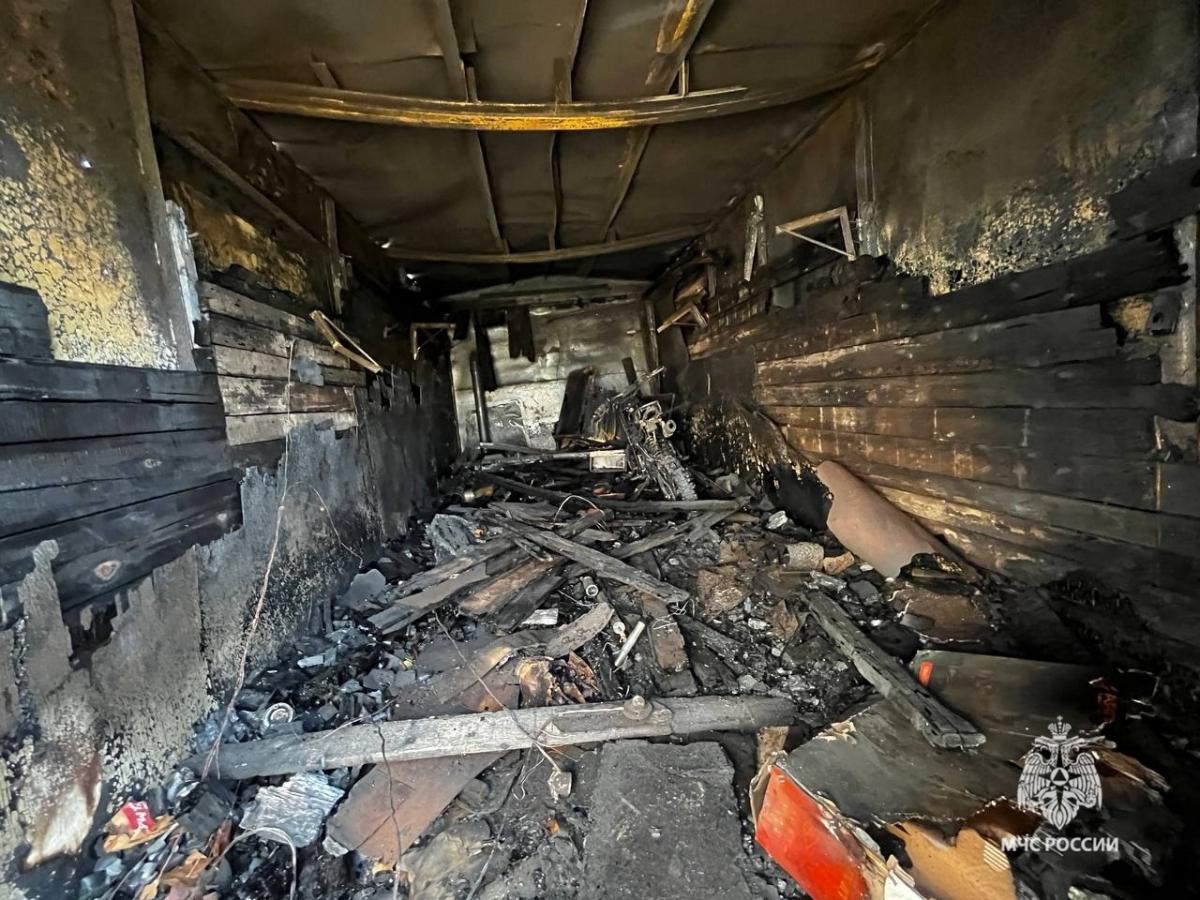 4 августа ночью в Губахе произошёл пожар в гаражном массиве