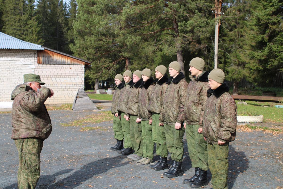 Студенты Уральского медицинского колледжа стали курсантами нового центра военной направленности, открытого в Горнозаводске