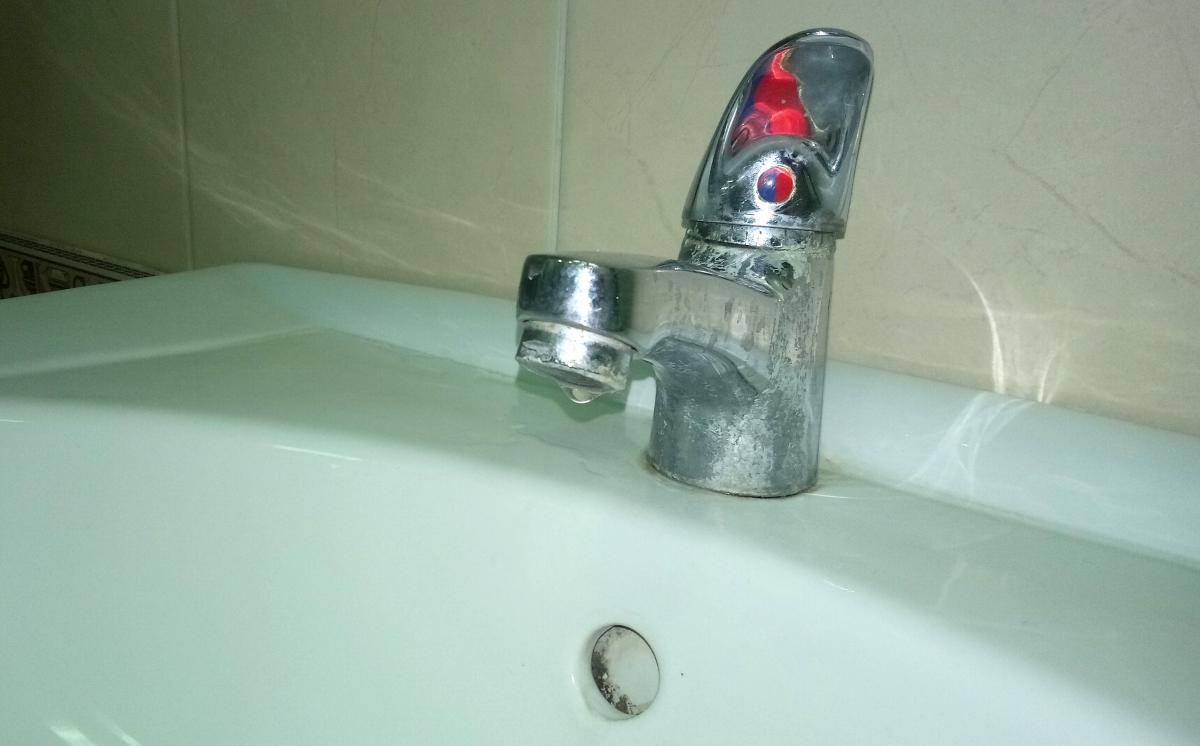 В Кизеле временно приостановят подачу питьевой воды в часть домов 