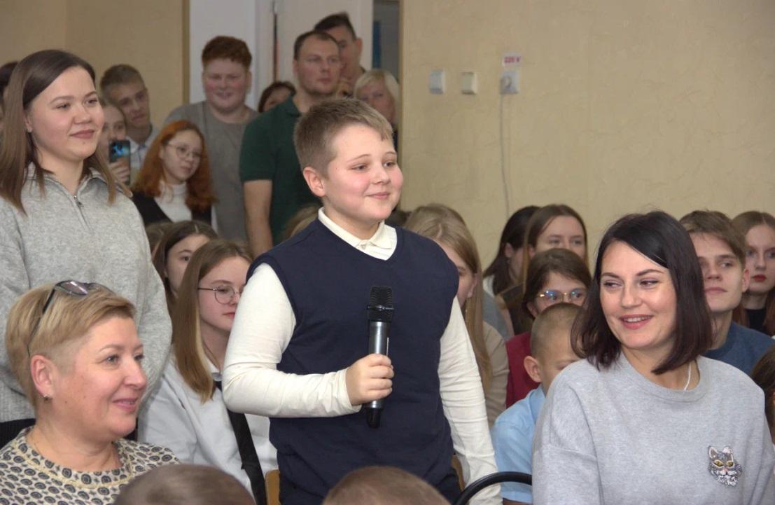 Читать – это интересно. Литературные клубы школ Пермского края вошли в число лучших в стране