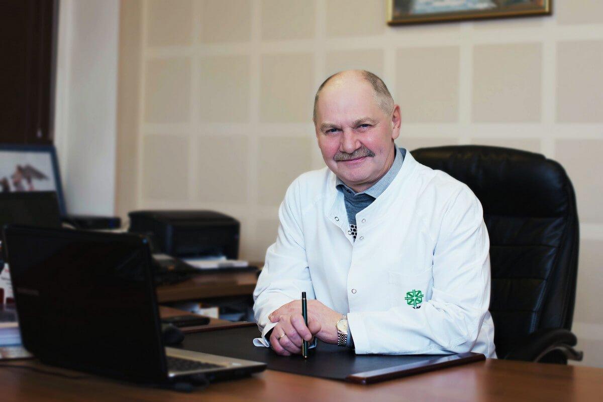 Главного врача ГКБ №4 Андрея Ронзина наградили медалью ордена «За заслуги перед Отечеством»