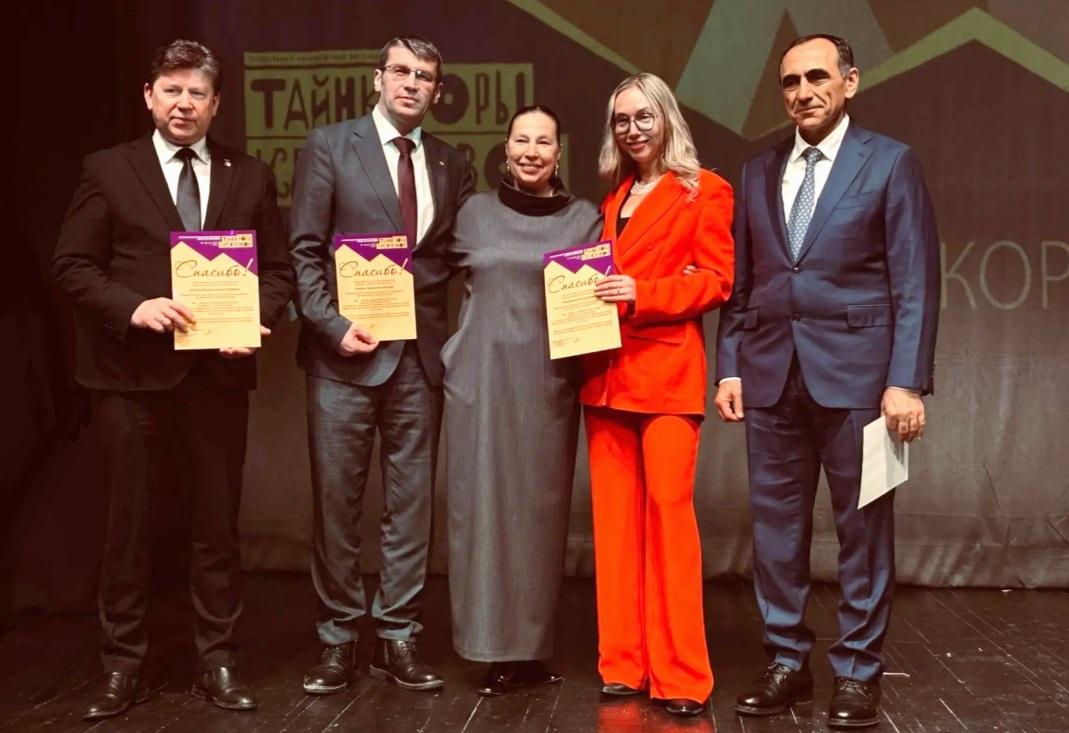 Ремонт как второе рождение. Депутаты Заксобрания стали участниками открытия после капремонта здания театра в Губахе