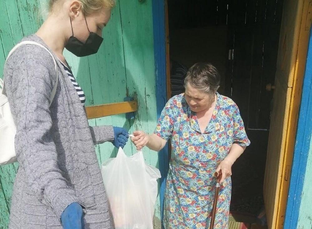 Волонтёрами Гремячинского округа доставлено 108 продуктовых наборов нуждающимся гражданам преклонного возраста