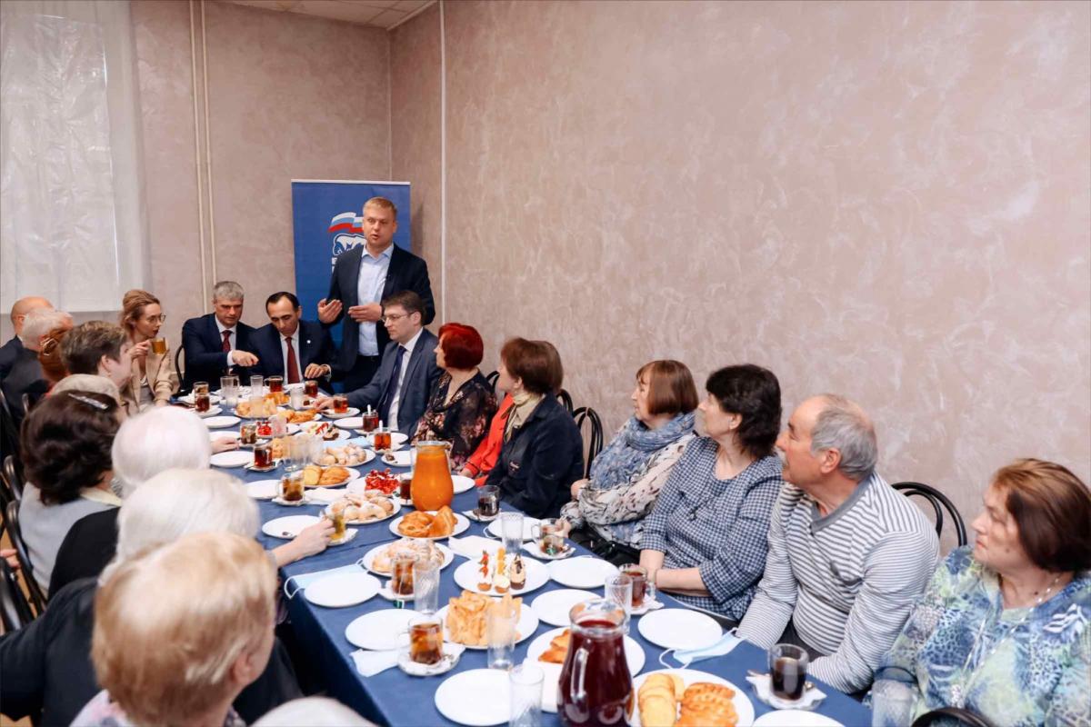 В Гремячинске прошла встреча общественников с главой города и депутатами