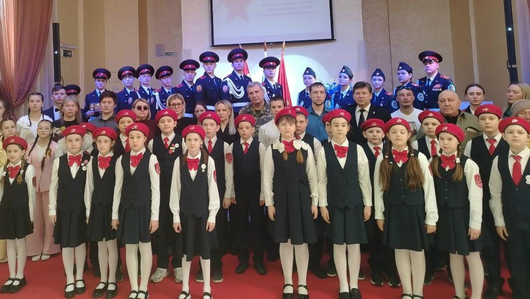 В Губахе участникам СВО вручили государственные награды