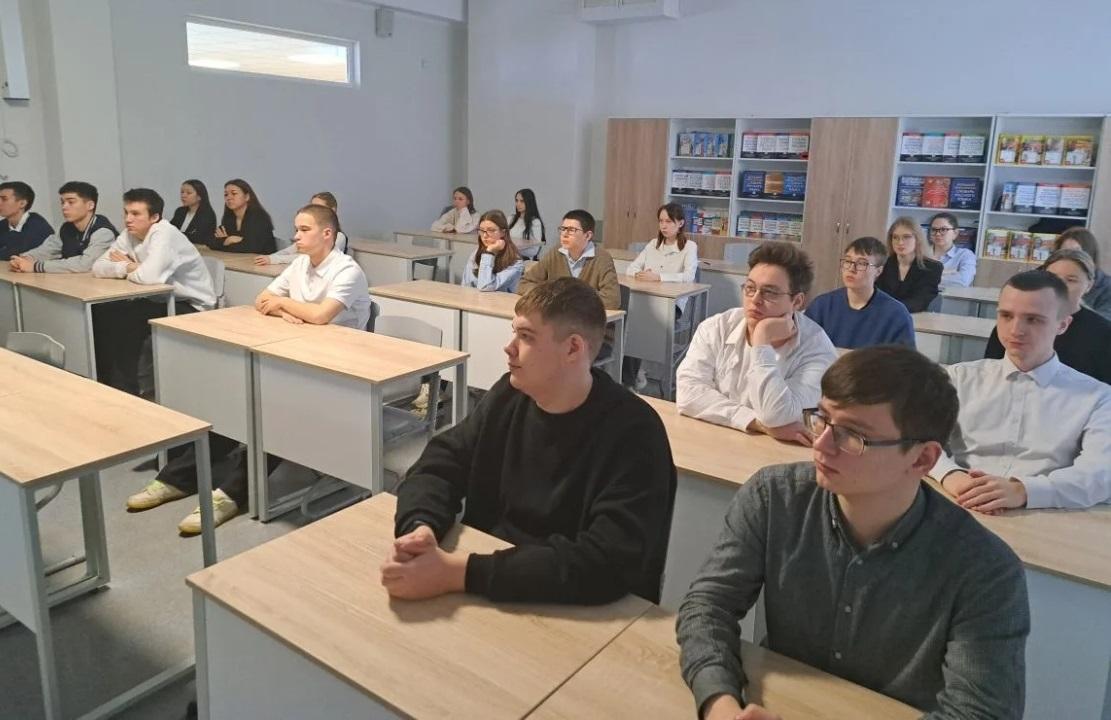 В память о земляках. Школьникам Прикамья рассказали о Герое России из Прикамья на уроке «Разговоры о важном»