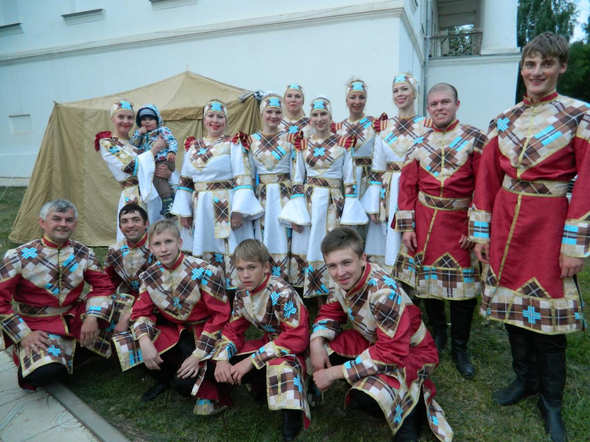 Губахинский танцевальный ансамбль «Карусель» стал победителем краевого конкурса «Уральская вечёрка»