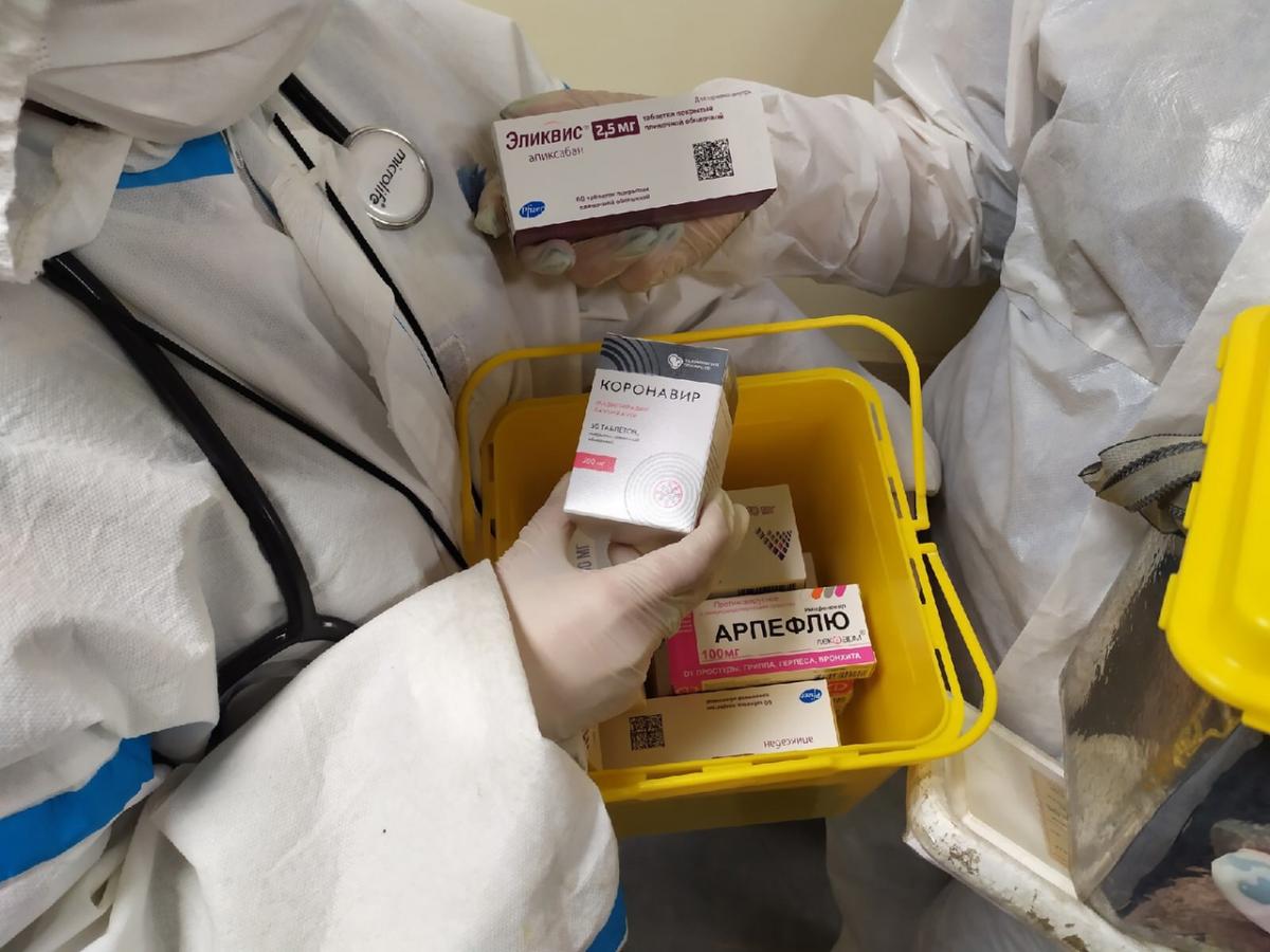 Заразившимся коронавирусом и лечащимся дома вновь будут выдавать бесплатные лекарства