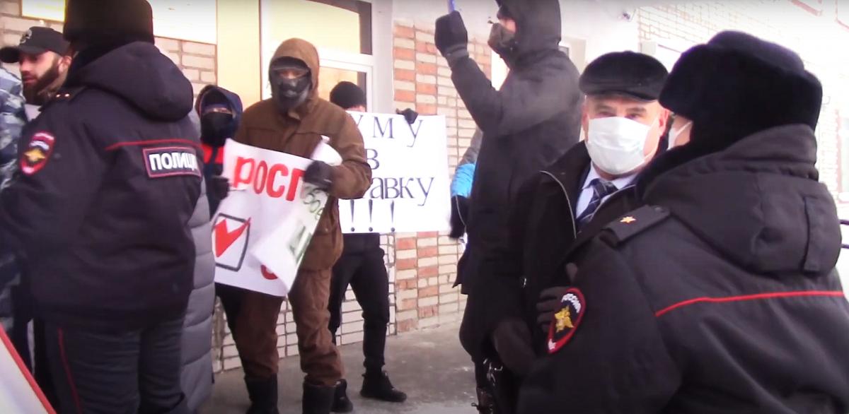 Депутаты Александровска, который наряду с Губахой входит в ассоциацию «Союз», провели очередное заседание на улице при 20-градусном морозе