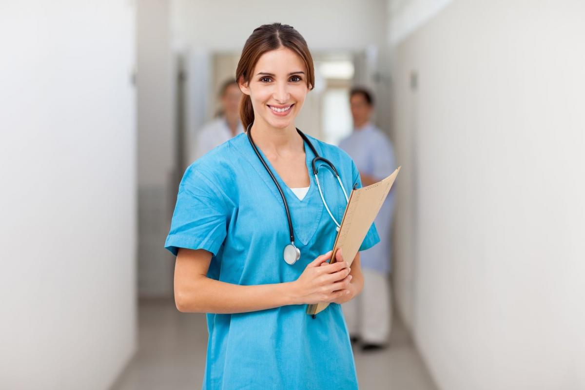 В России часть обязанностей врачей передадут медсёстрам