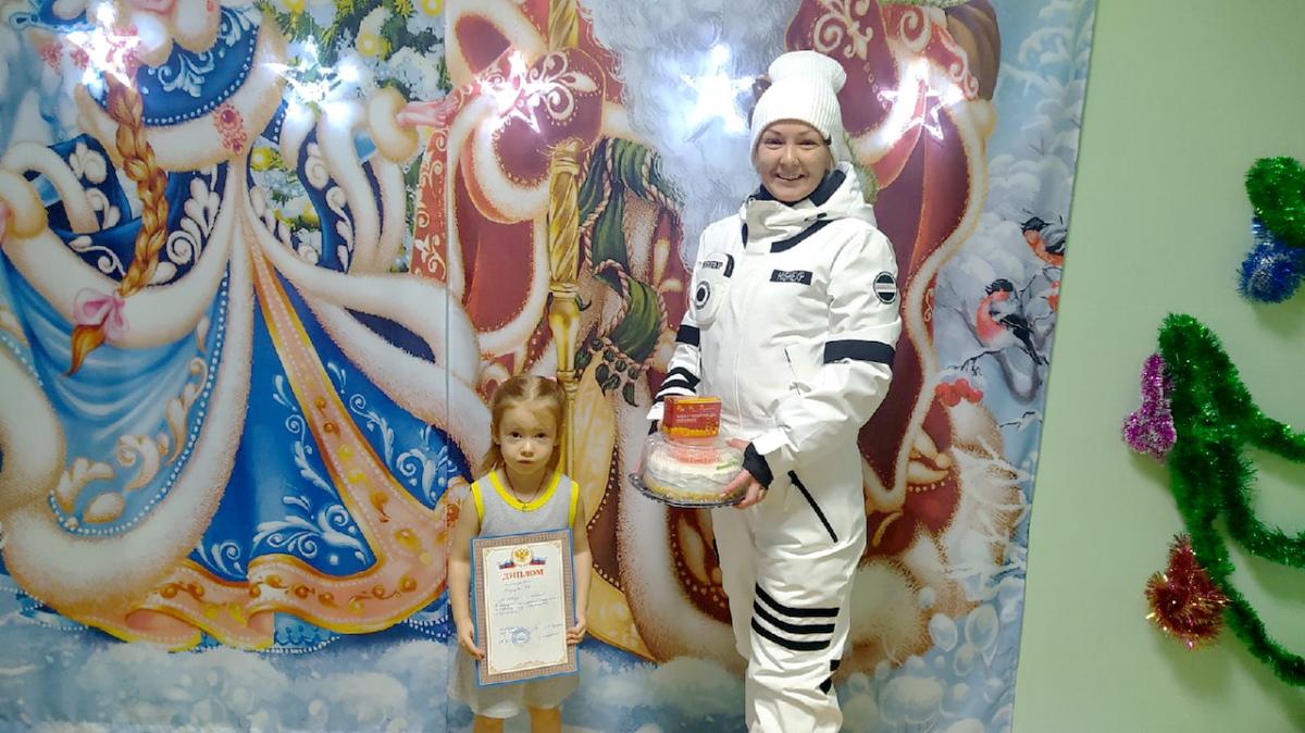 ​Победительницей новогоднего конкурса в посёлке Нагорнском стала 4-летняя девочка 