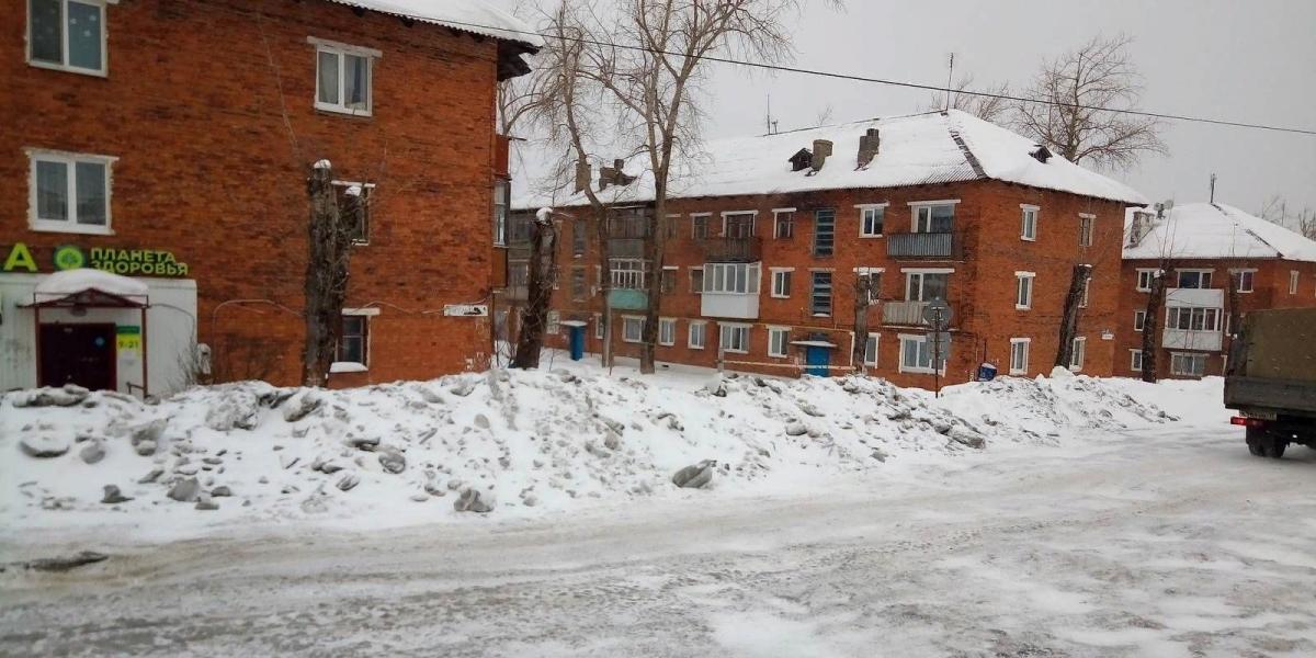В Кизеловском округе прошло совещание по поводу устранения проблем с водой на проезжей части нескольких дорог