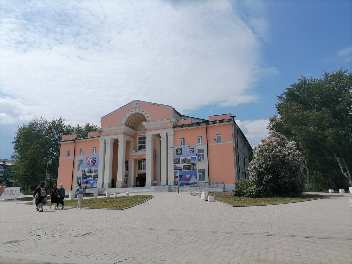Кизеловских пенсионеров приглашают принять участие в творческом фестивале