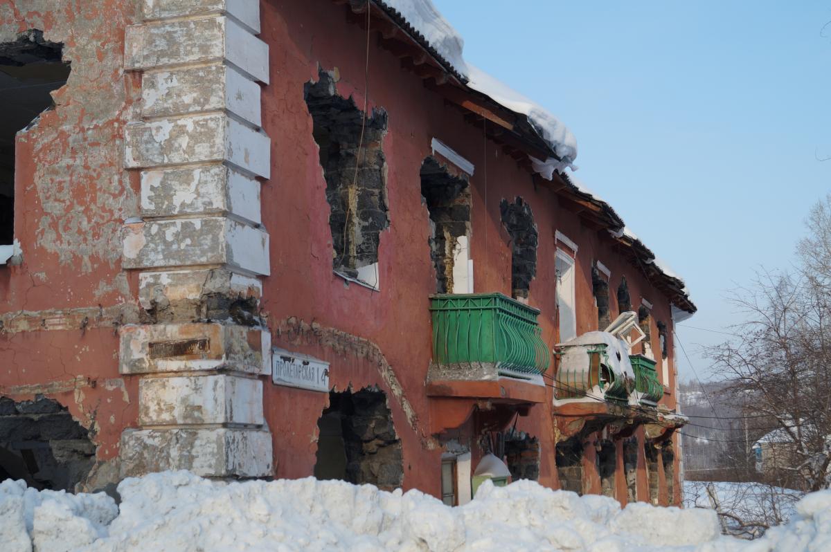 В одном из городов КУБа состояние многоквартирного дома угрожает жизни и здоровью людей