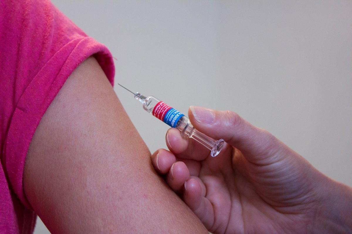 В правительстве Пермского края подтвердили начало вакцинации школьников