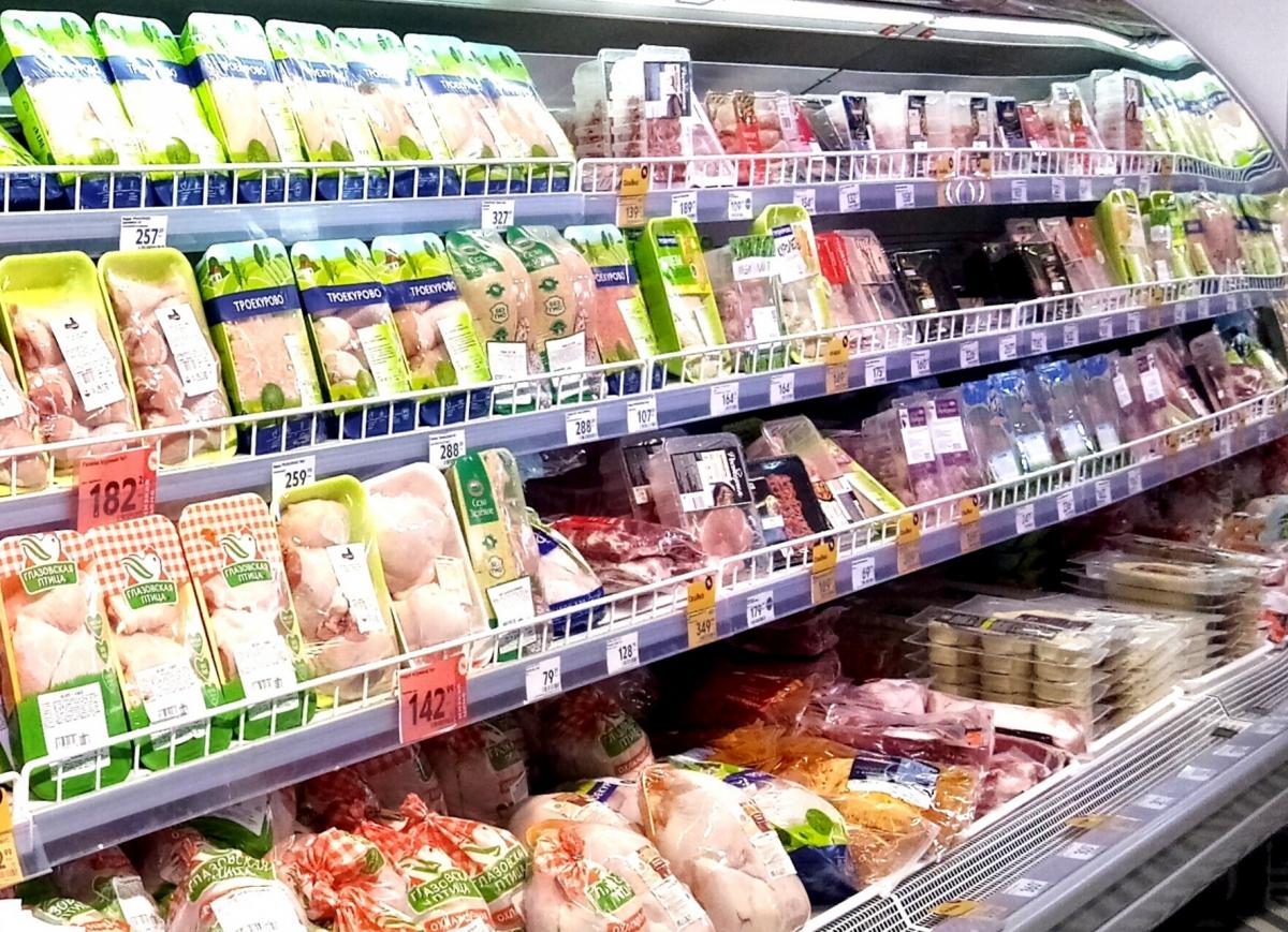 ФАС проводит проверку в отношении одного из основных поставщиков мяса в торговые сети РФ