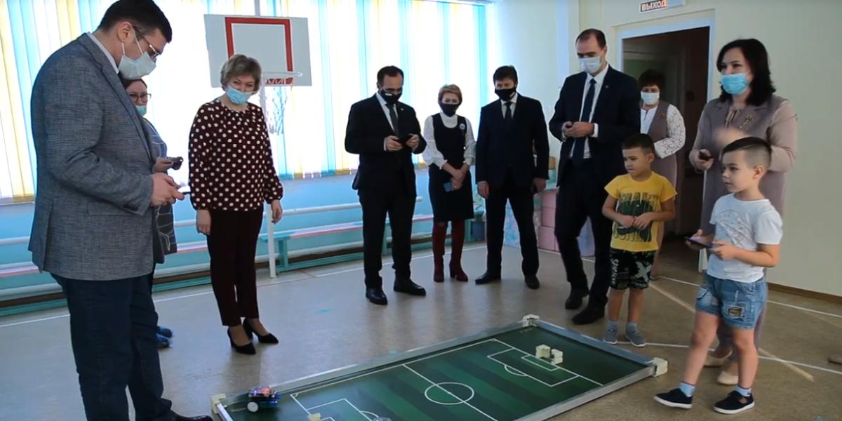 Что нам стоит робота построить! В детских садах Губахи благодаря поддержке краевых и муниципальных властей развивают технические навыки детей