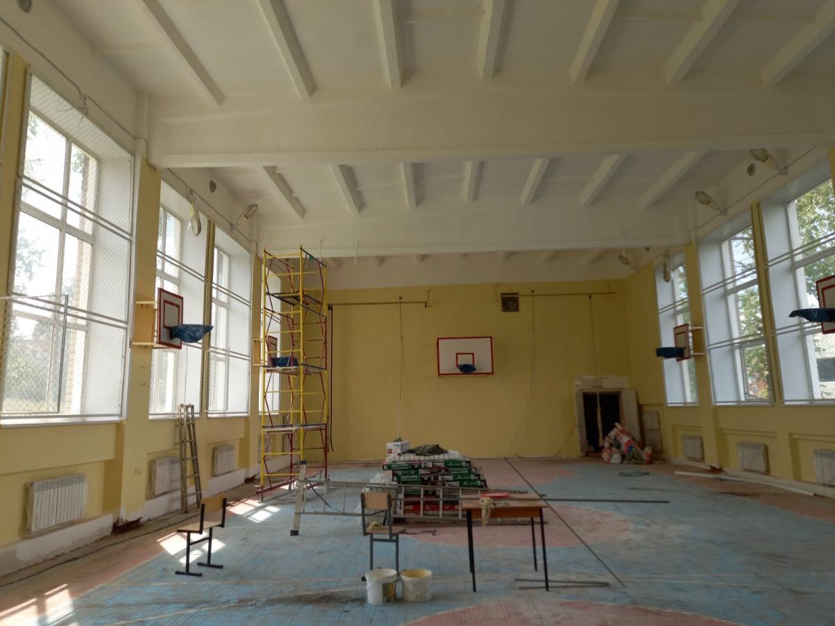 В Кизеле ремонтируют помещения трёх школ