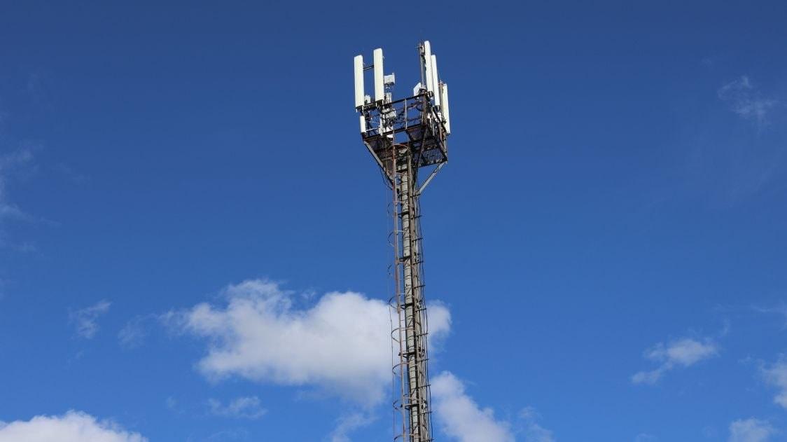 Качество услуги – высокое. В 2025 году «Ростелеком» поставил 100 базовых станций