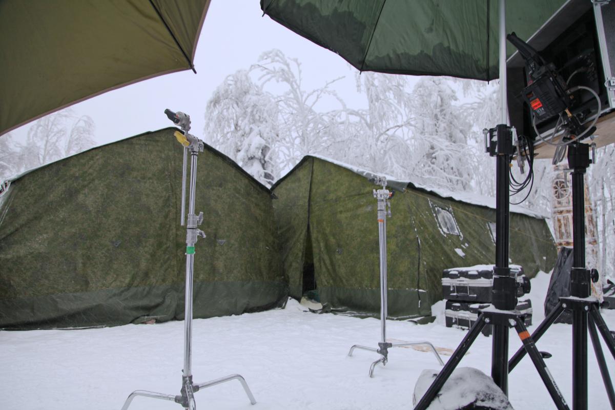 Снег на различных локациях, в том числе и на съёмках фильма. Самые яркие кадры 28 января