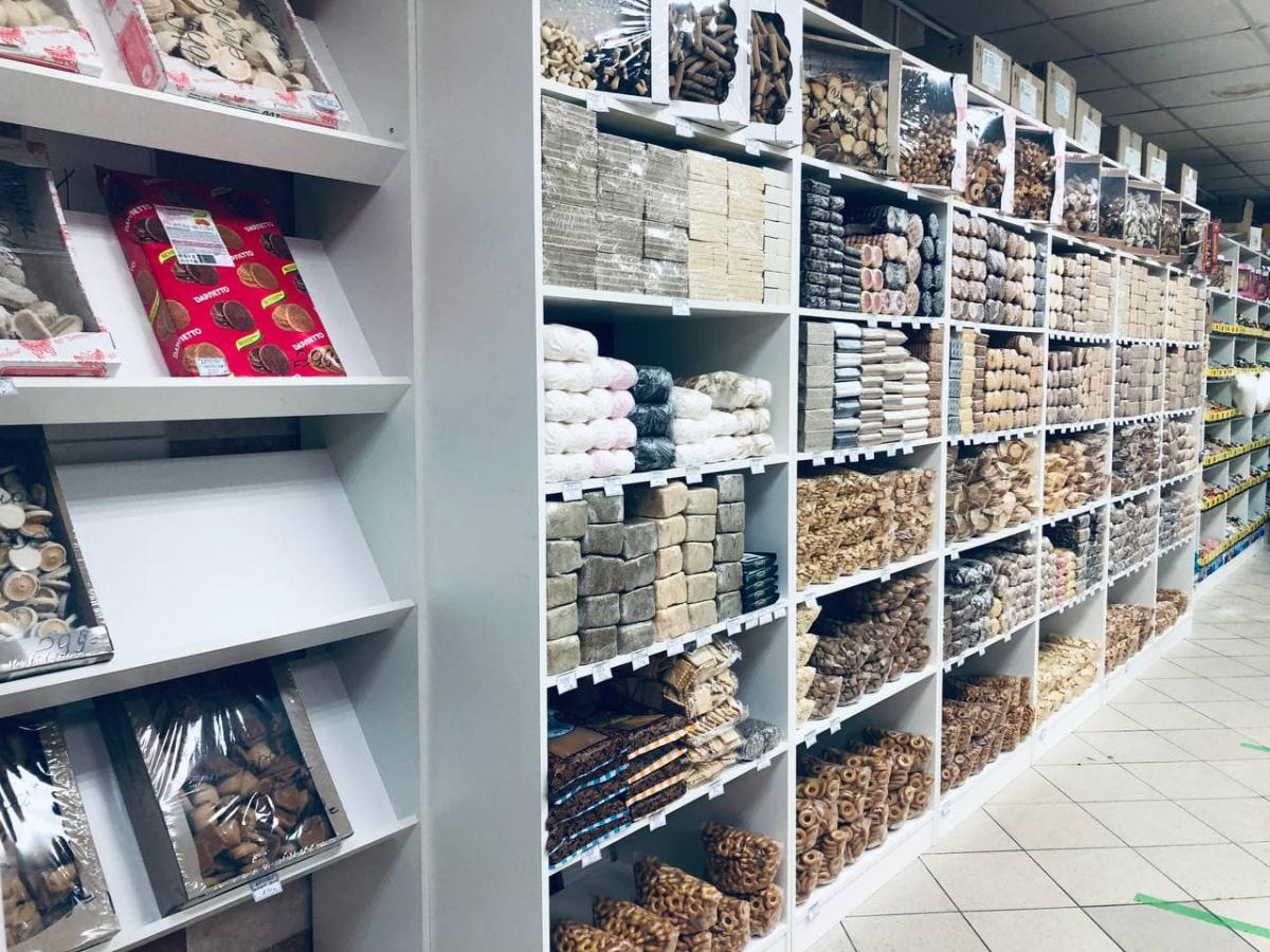 ​В Губахе открыли новый кондитерский магазин