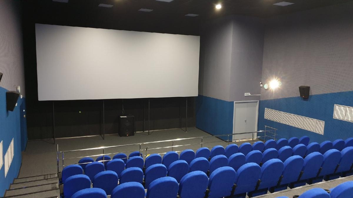Жители Кизела посетили обновленный кинозал почти 8 тысяч раз за три месяца его работы