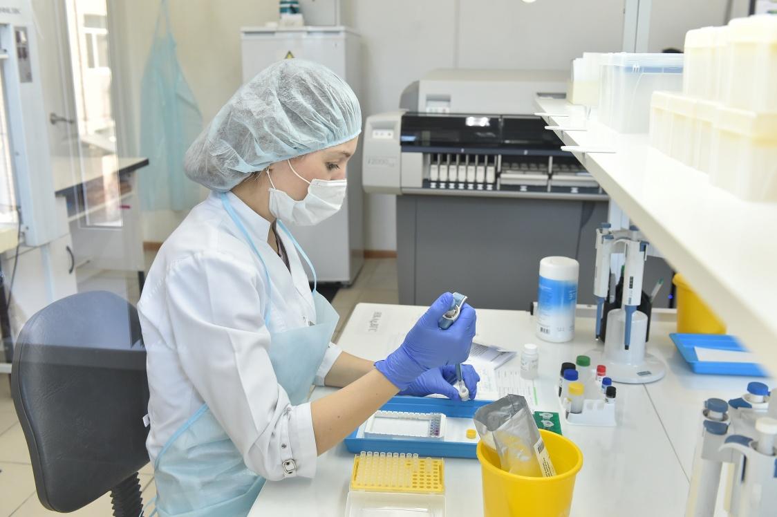 Впервые за два месяца в Прикамье за сутки выявили менее 600 инфицированных коронавирусом