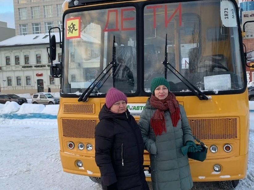 Два учреждения образования Губахинского муниципального округа получили новые автобусы