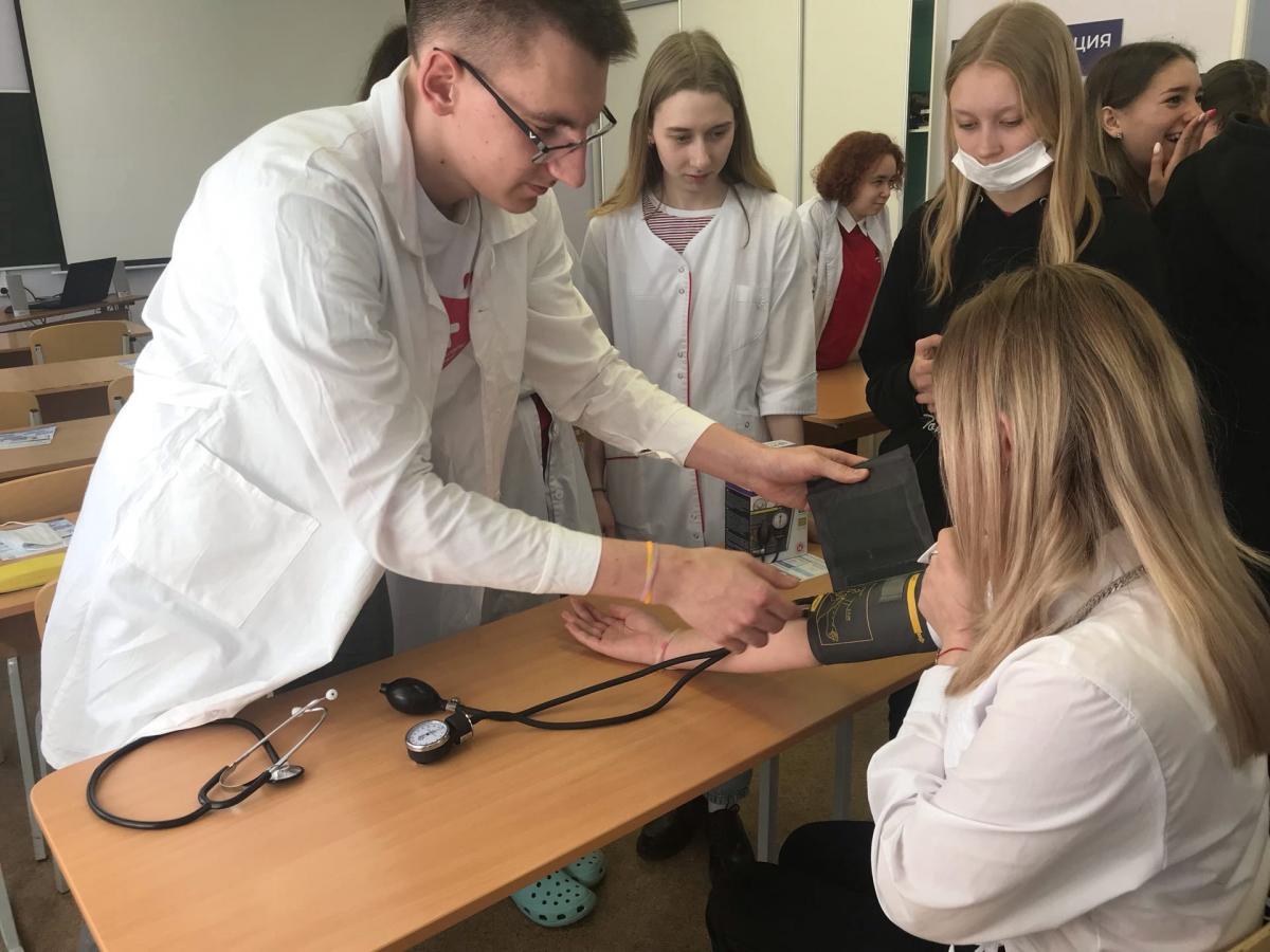 С первого мая стартовала кампания по приёму документов на целевое обучение в Уральский медицинский колледж