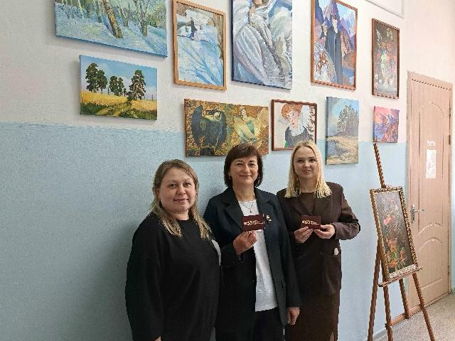Когда картины говорят за себя. Гремячинские художники порадовали сразу двумя новостями