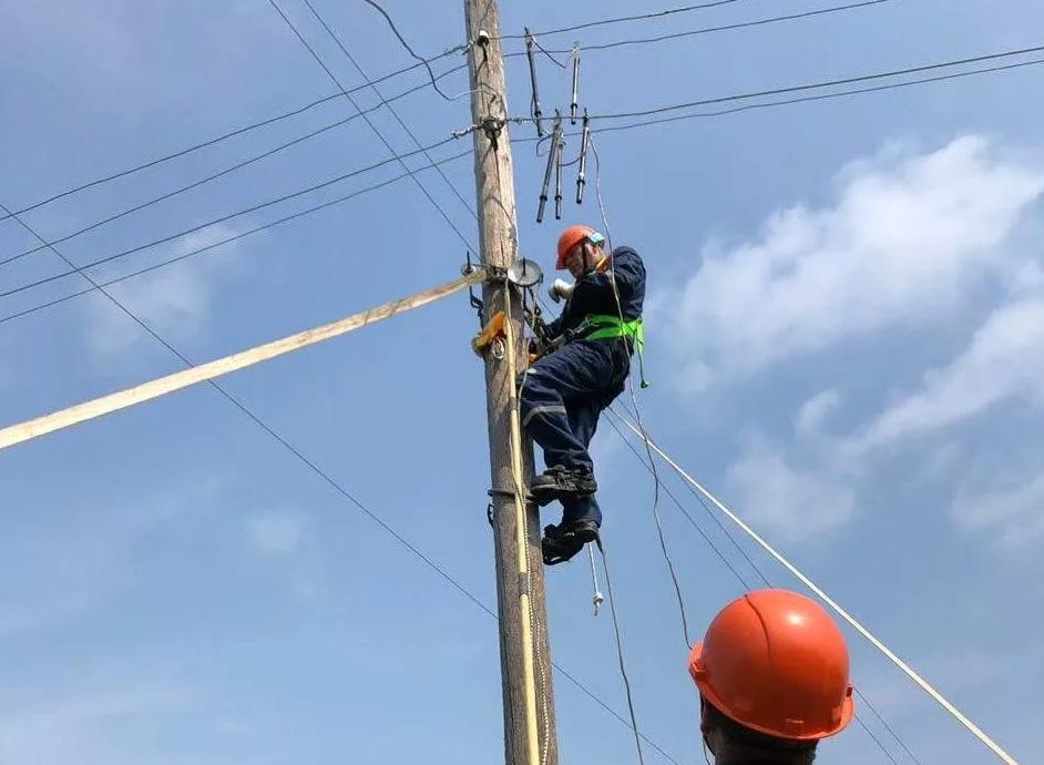 ЕДДС сообщила об отключении электричества в части Губахинского округа