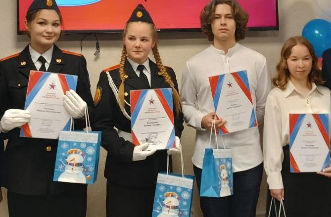 Знак «Гордость Пермского края» вручили пяти школьникам Губахинского муниципального округа