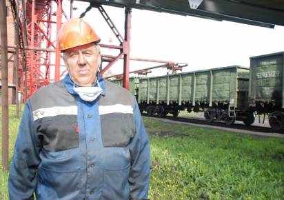 «Шахта мне снится…» Почти 40-летний трудовой путь коксохимика Анатолия Житникова связан с шахтными забоями и углём