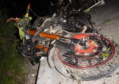 В Губахинском округе молодой человек сбил на своём автомобиле мотоцикл с водителем и пассажиром