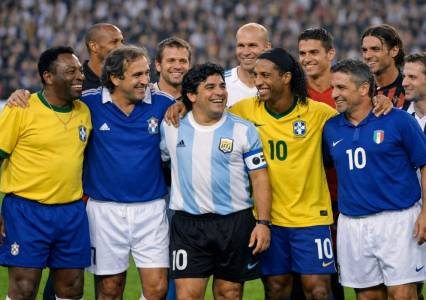 Лучшие игроки футбола за всю историю