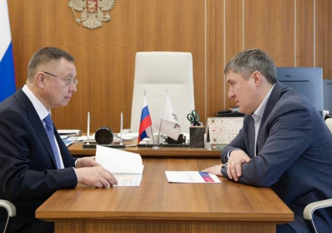 Задел на будущее есть. Ирек Файзуллин и Дмитрий Махонин обсудили ключевые показатели строительной и ЖКХ-отраслей Прикамья