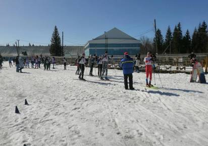 В Первенстве Губахинского муниципального округа по лыжным гонкам приняло участие порядка 100 человек