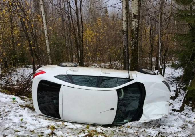 В Губахинском округе в авариях один человек погиб, второй получил травмы