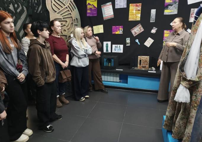 В губахинском музее открыли выставку, посвящённую юбилею местного театра