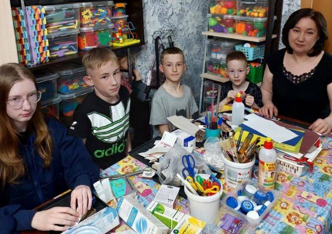 Когда счастье искрится творчеством. Как добрые сказки помогают в воспитании детей с непростыми судьбами