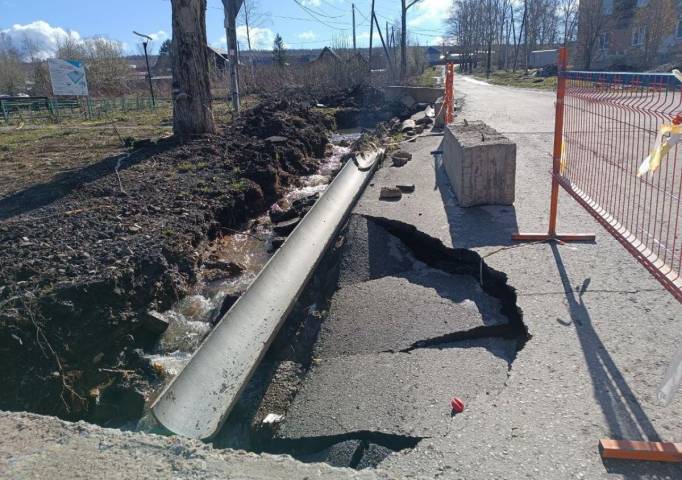 Дороги и другие беды. Специалисты в сфере туризма и благоустройства отвечают на вопросы о культуре быта