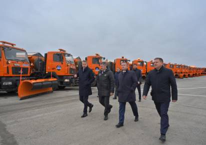 К борьбе со снегом готовы. В Прикамье для работы в зимний период подготовлено более 200 единиц снегоуборочной техники