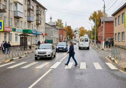 Водитею автобуса, совершившему наезд на пешехода в центре города, определили наказание