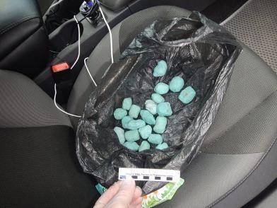 В Губахе местный житель задержал наркокурьера во время создания закладок