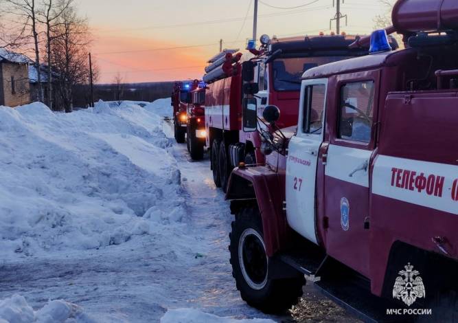 В одном из губахинских посёлков поизошёл пожар в нежилом доме